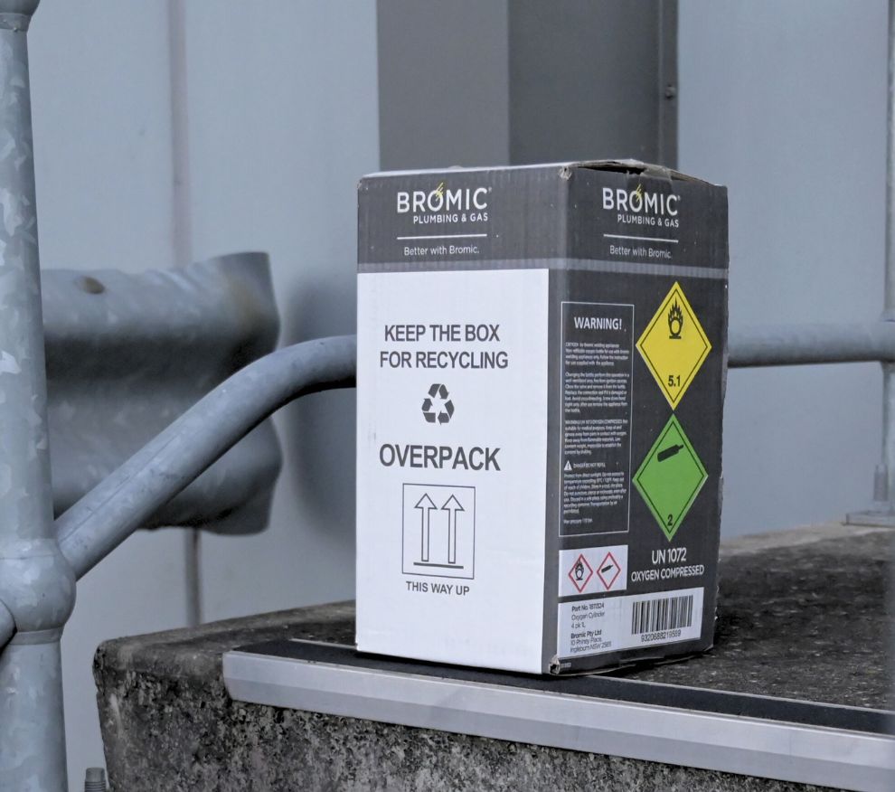 4 x 1L Oxygen Cylinder Recycling